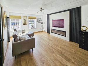 Photo 8- click for photo gallery